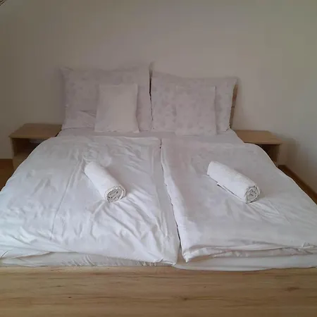 Bed & Breakfast Kemences Fogado *