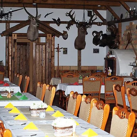 Kemences Fogado 住宿加早餐酒店 Tardos